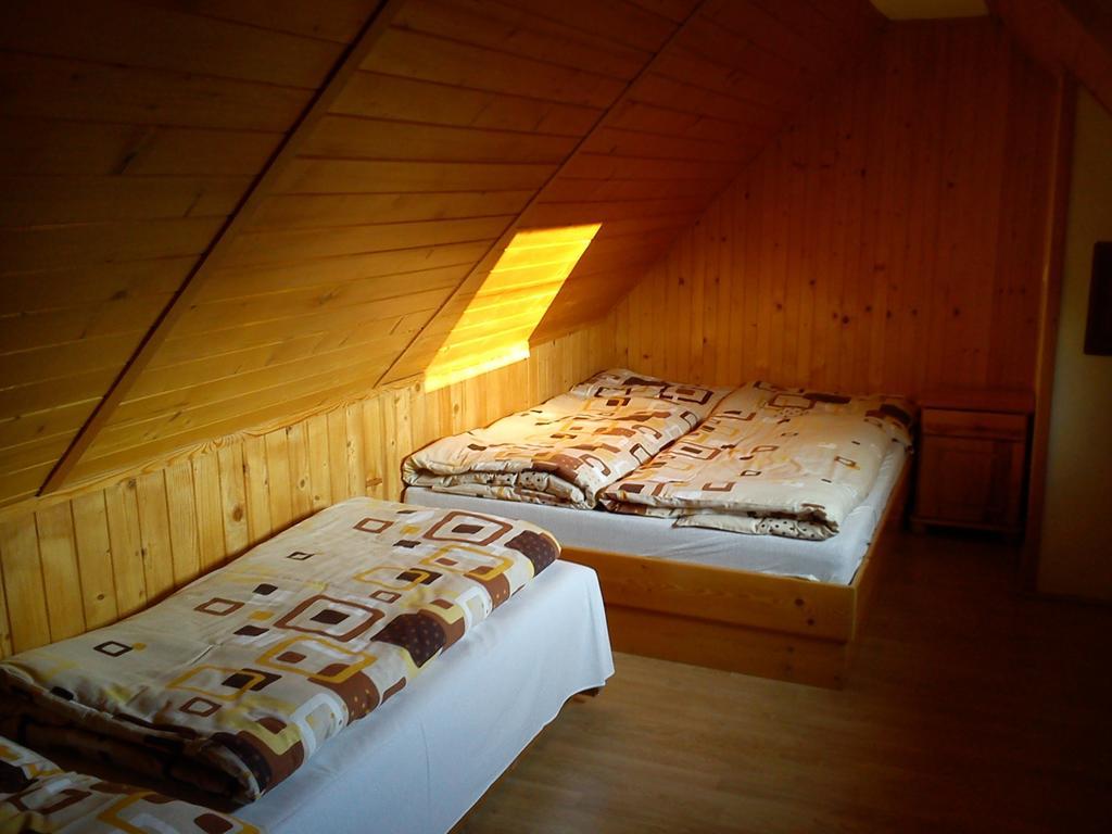 Guest House Pieninka Lesnica Eksteriør billede