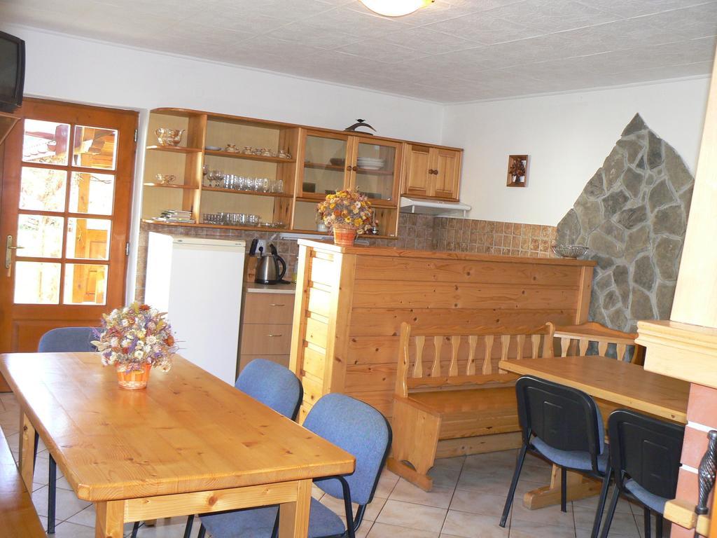 Guest House Pieninka Lesnica Eksteriør billede